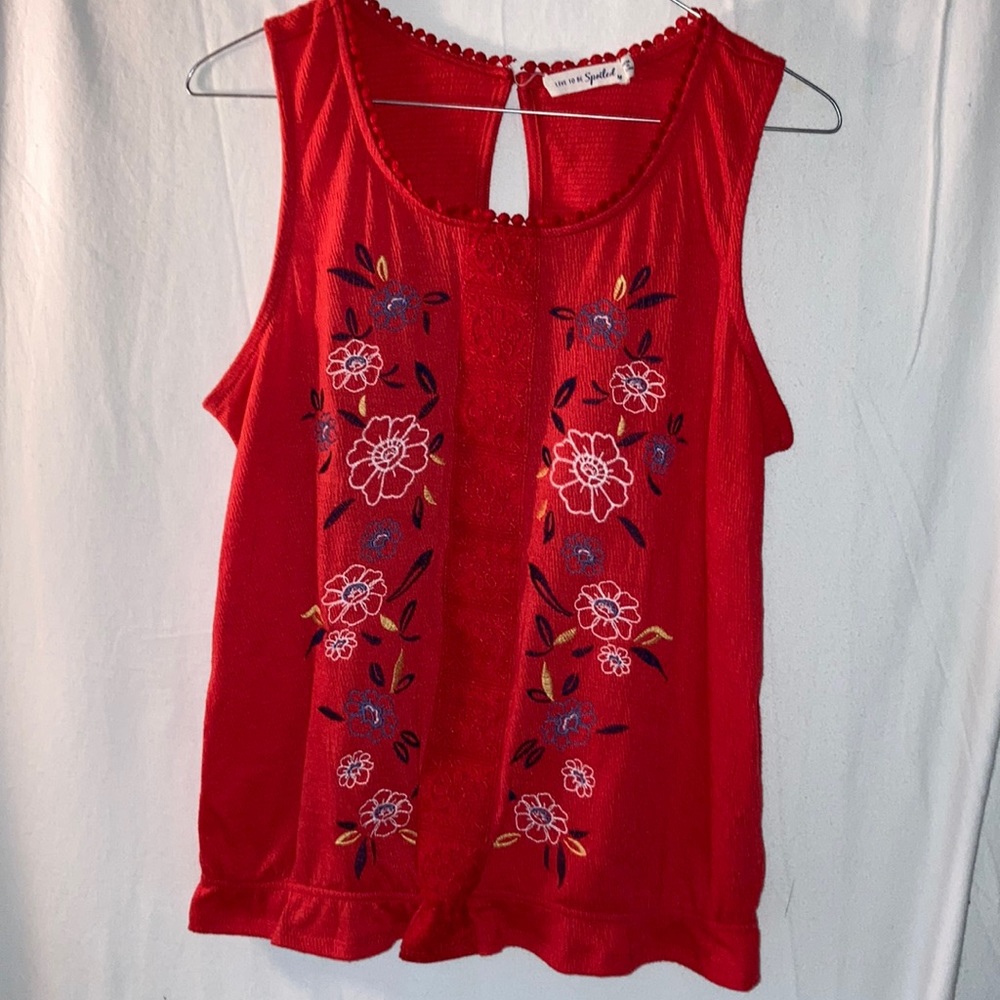 LIVE TO BE SPOILED SLEEVELESS TOP
